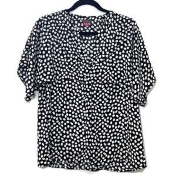 VINCE CAMUTO top black & white dotted Medium - Picture 1 of 6